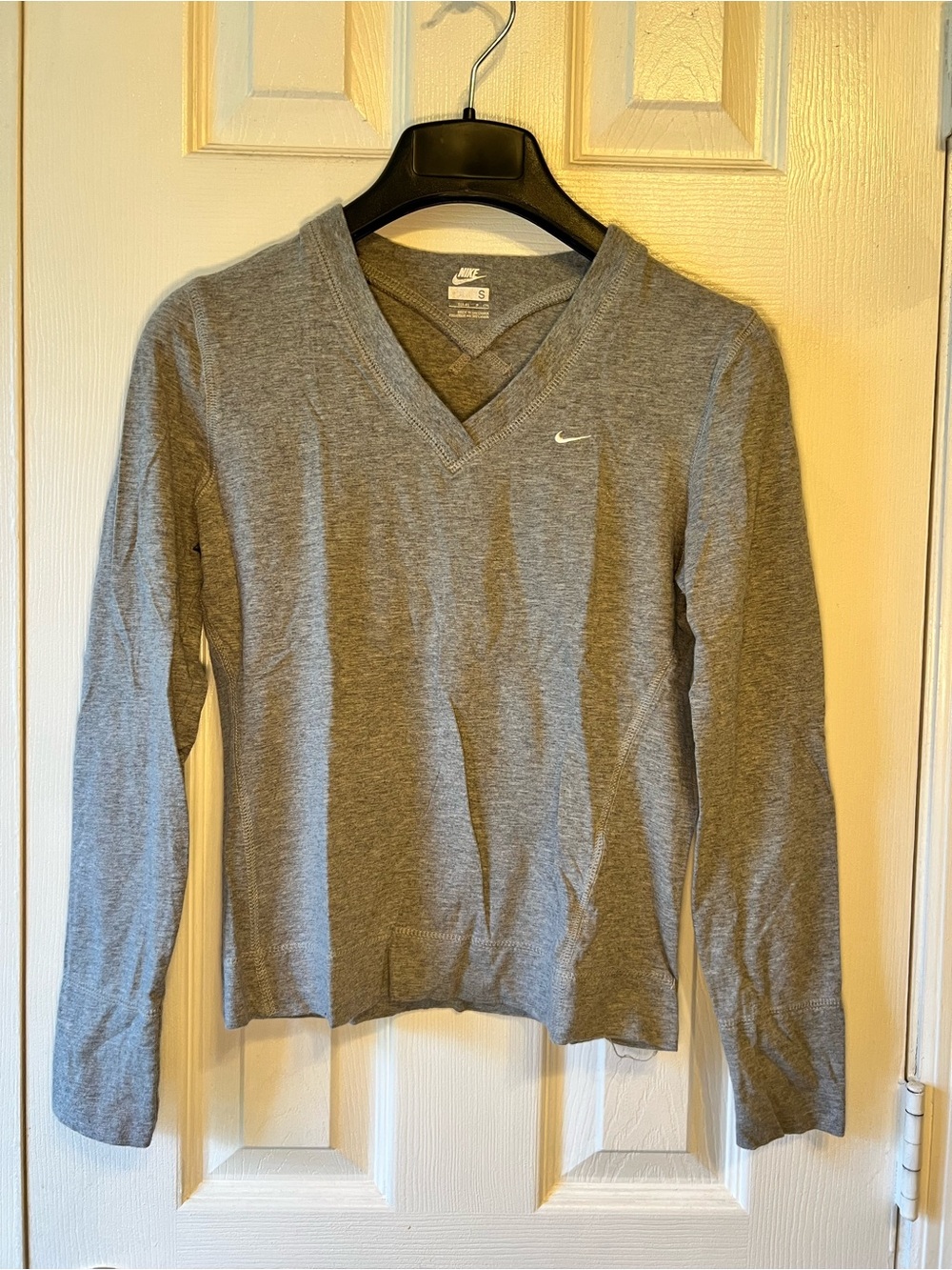Nike Light Gray Long Sleeve Performance V-Neck